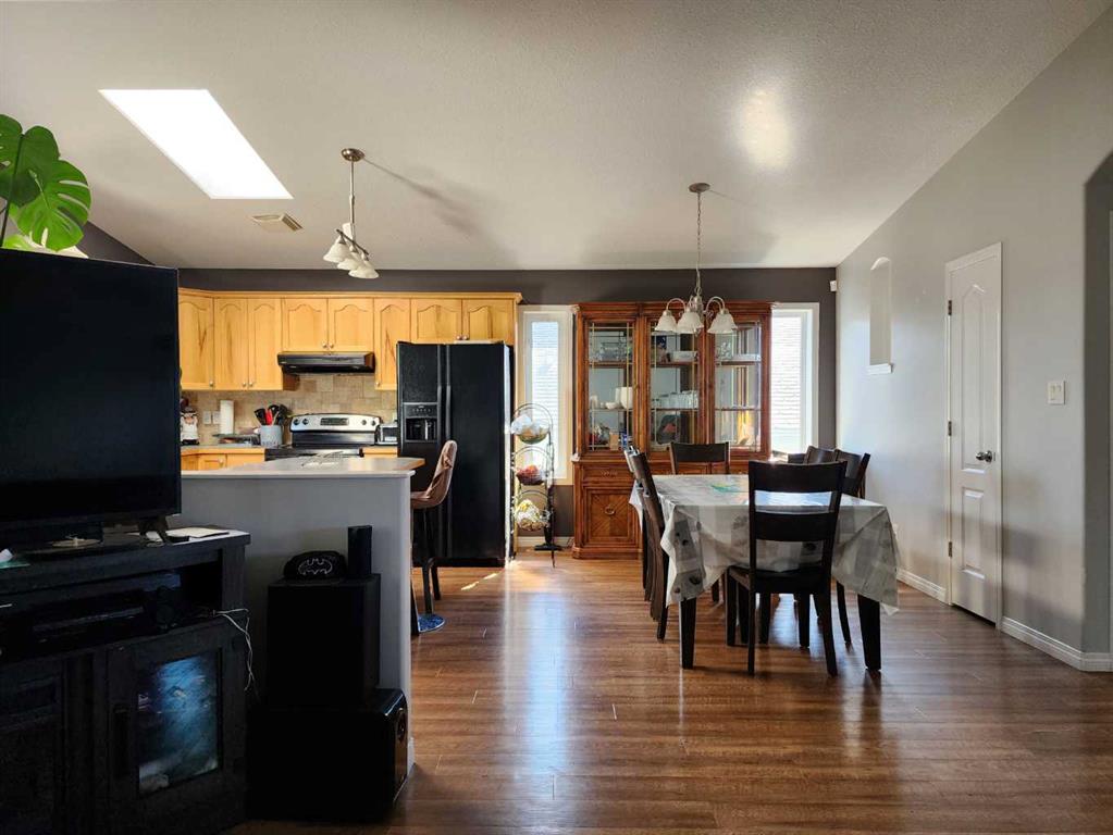 734 Aberdeen Crescent Property Photo 5