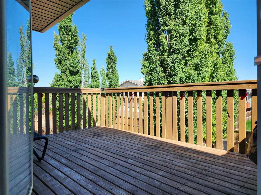 734 Aberdeen Crescent Property Photo 9
