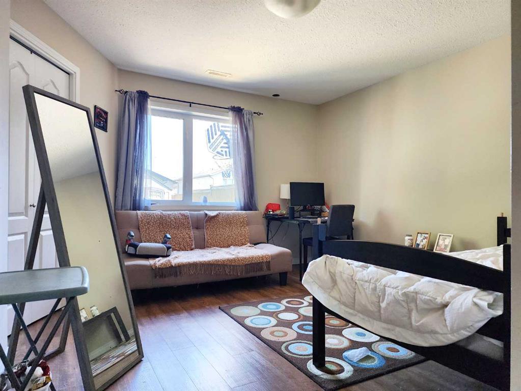 734 Aberdeen Crescent Property Photo 27