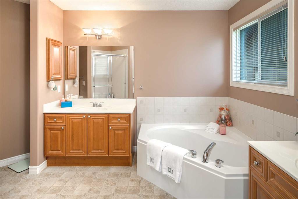 140 Everhollow Way Property Photo 25
