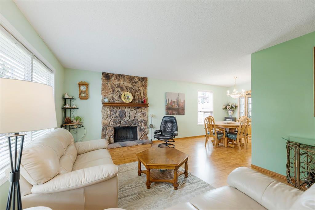 20 Woodford Crescent Property Photo 7