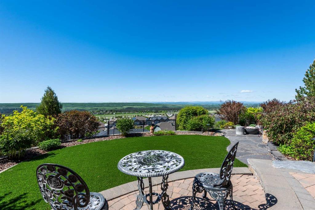 220 Springbluff Heights Property Photo 35