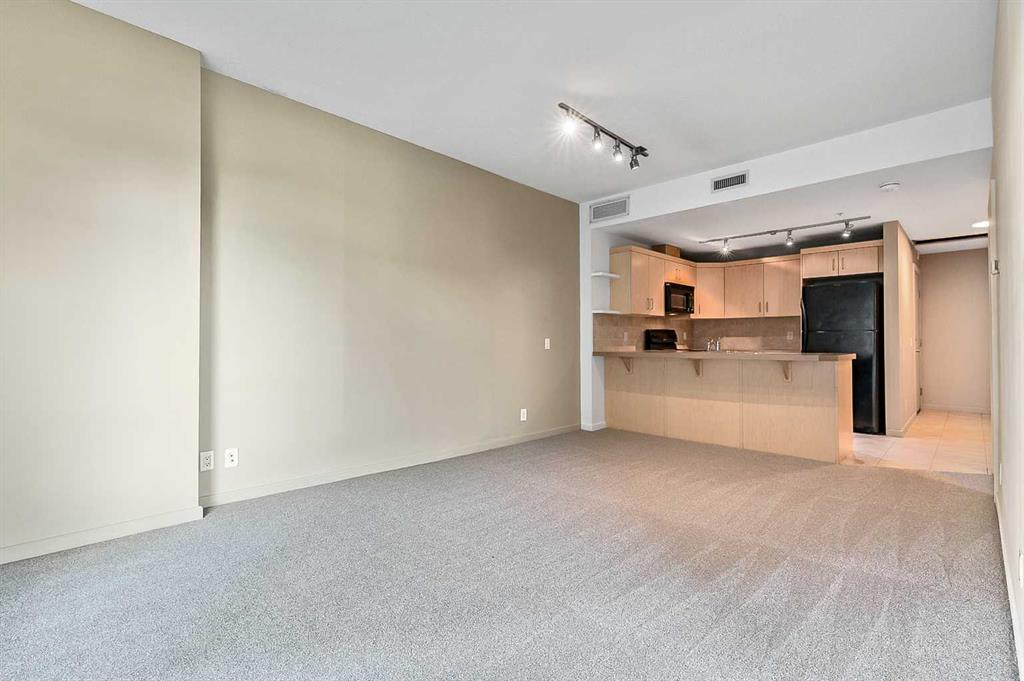 1410 1 Street 407 Property Photo 5