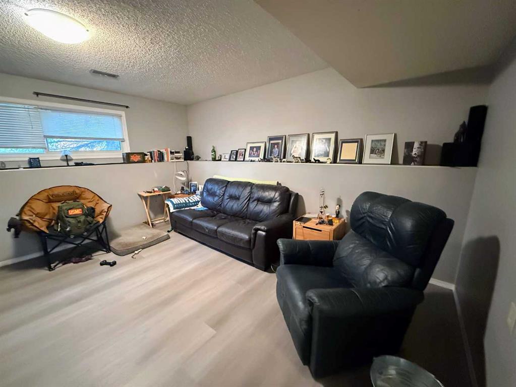 400 Mcmaster Boulevard Property Photo 27