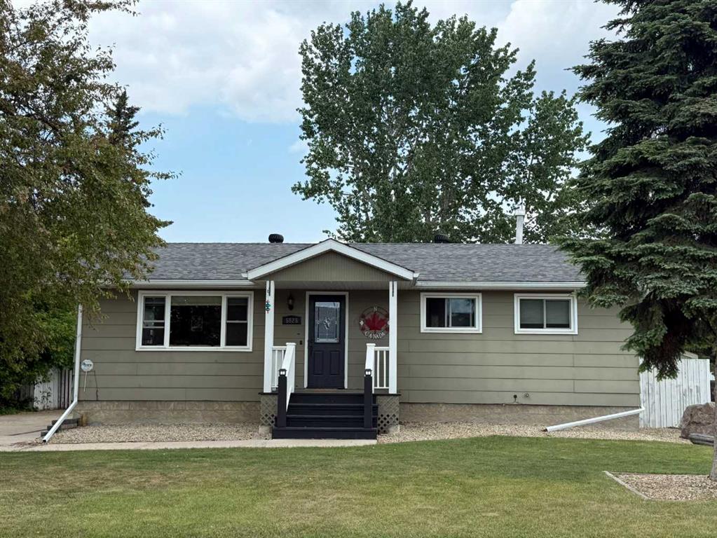 5825 47 Street (Alder Cr) Property Photo 1