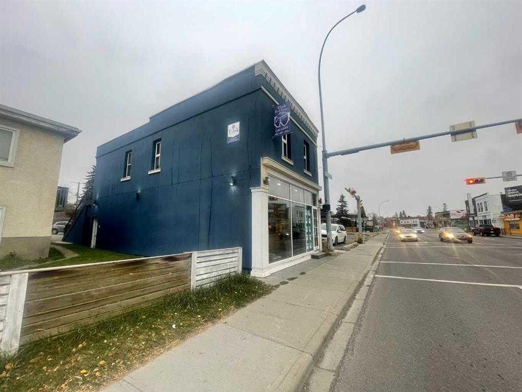 709 Edmonton Trail Property Photo 3