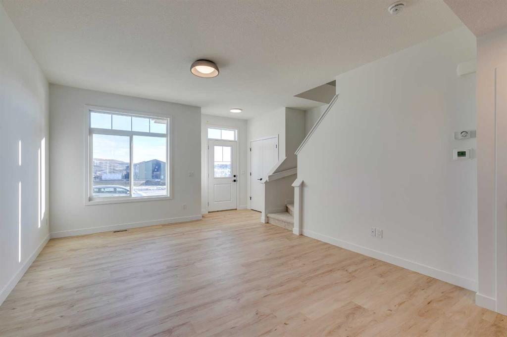 213 Cobblestone Gate Property Photo 9