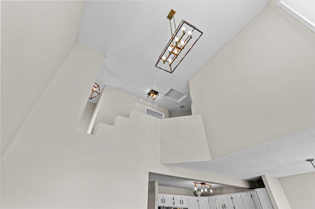 1035 Coventry Drive Property Photo 15
