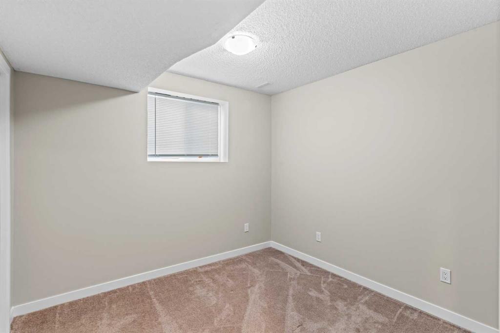 1035 Coventry Drive Property Photo 30