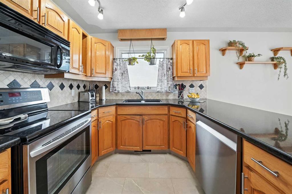 7 Kemp Avenue Property Photo 1