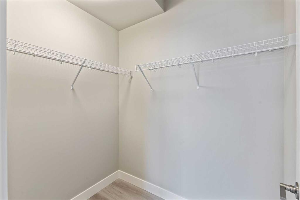 155 Cranbrook Walk Walkway Property Photo 26