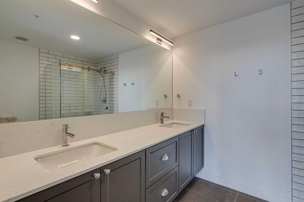 327 9a Street 401 Property Photo 22