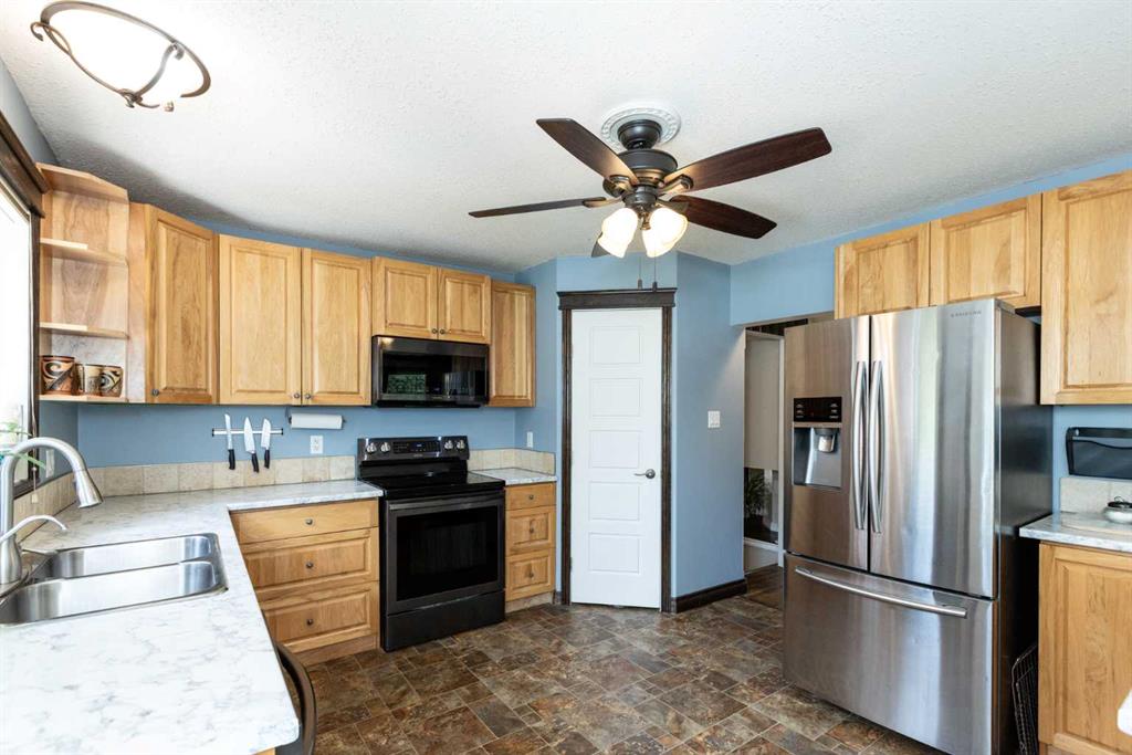 13 Green Valley Lane Property Photo 12