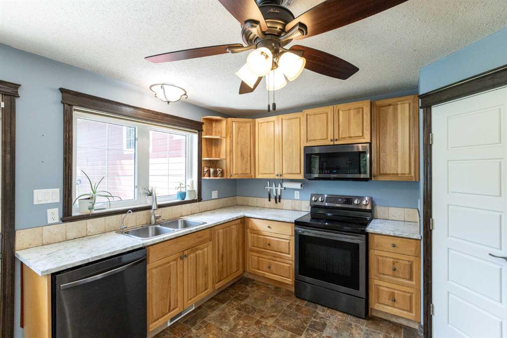 13 Green Valley Lane Property Photo 13