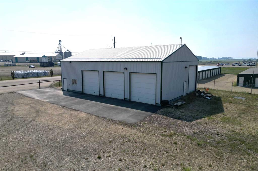 4806 52nd Street Property Photo 2