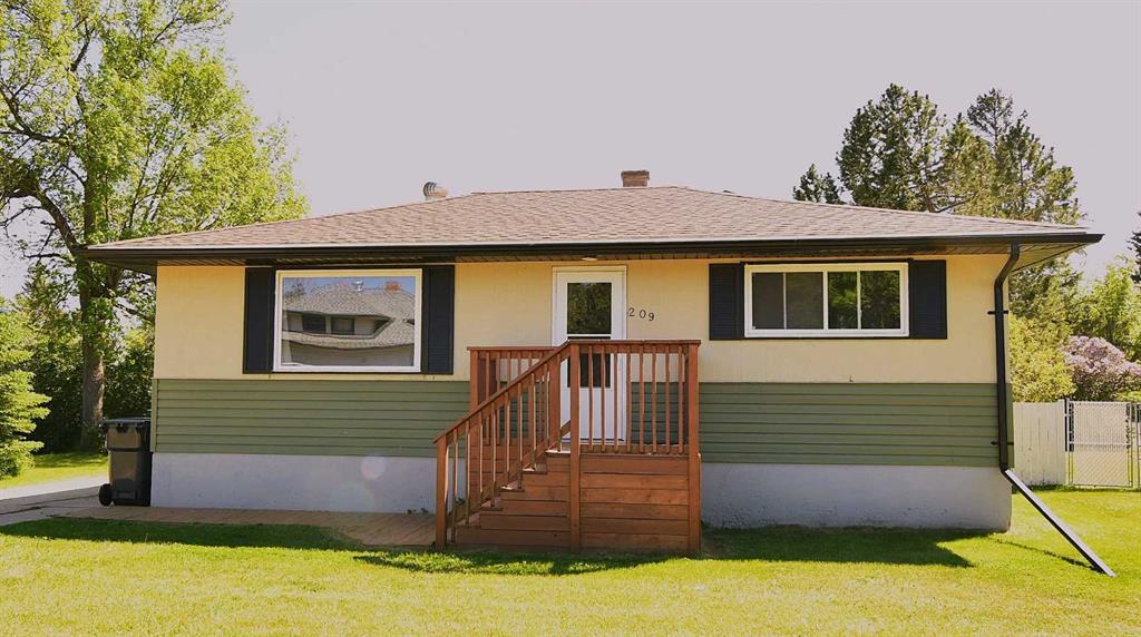 209 3 Avenue Property Photo 1