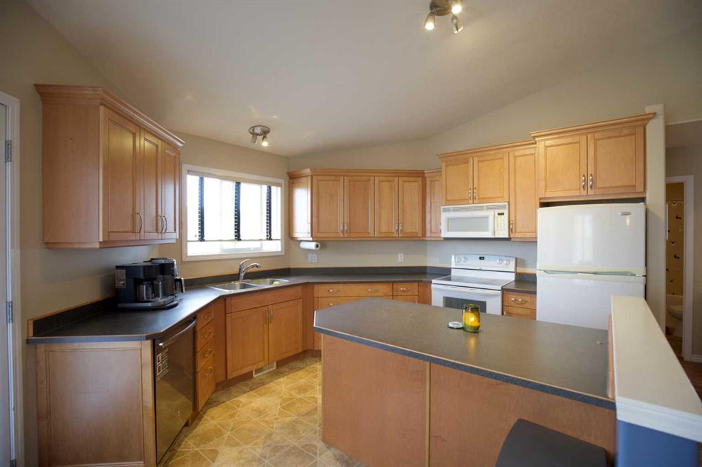 110 Guimond Place Property Photo 6