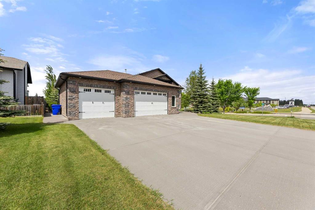 3450 57 Avenue Property Photo 4