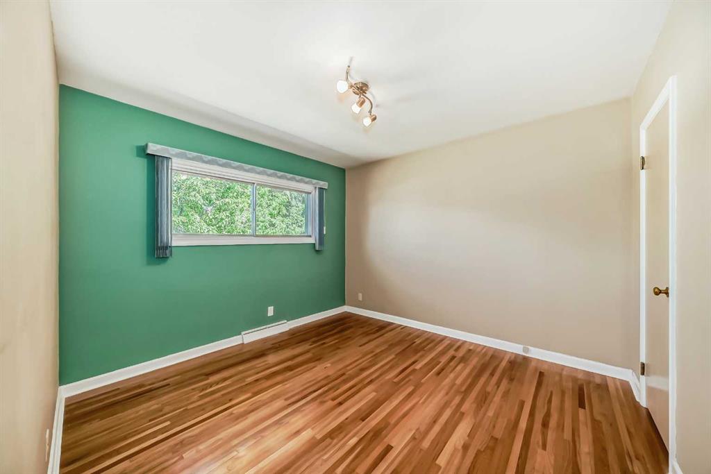 120 41 Avenue Property Photo 16