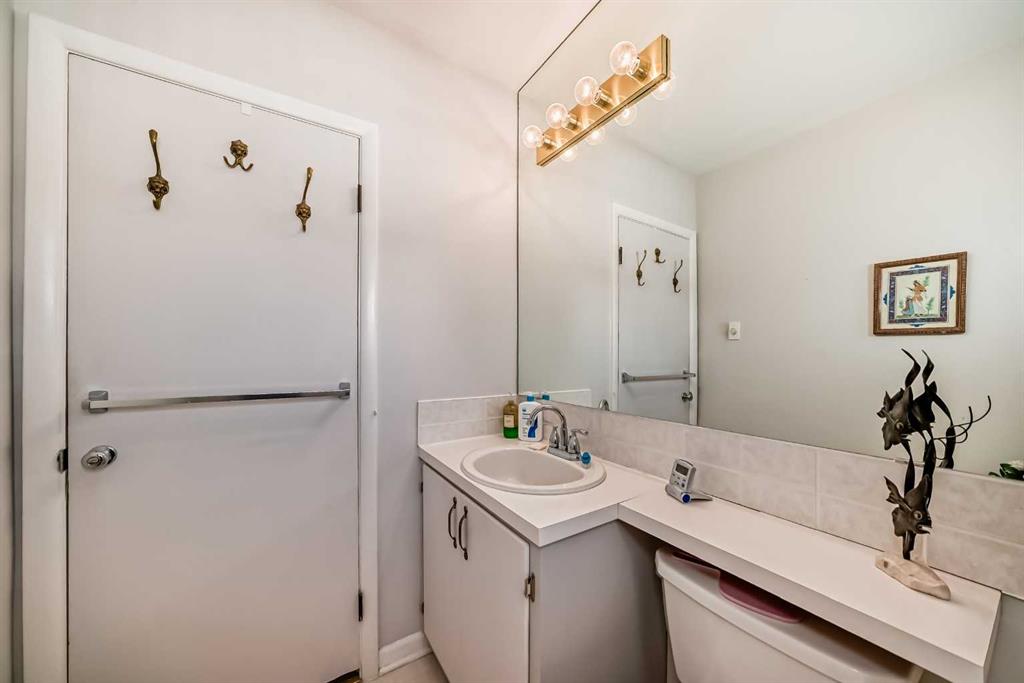 120 41 Avenue Property Photo 18