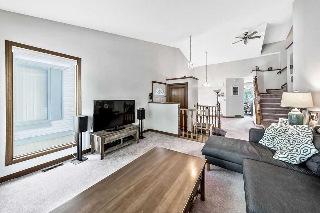 156 Sandpiper Circle Property Photo 4