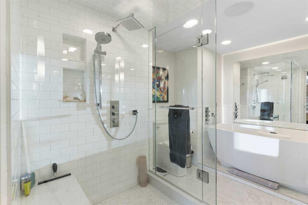 228 26 Avenue 1004 Property Photo 28