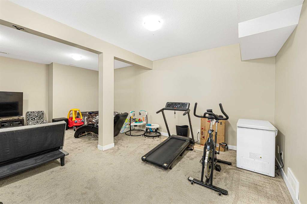 158 Williamstown Close Property Photo 25