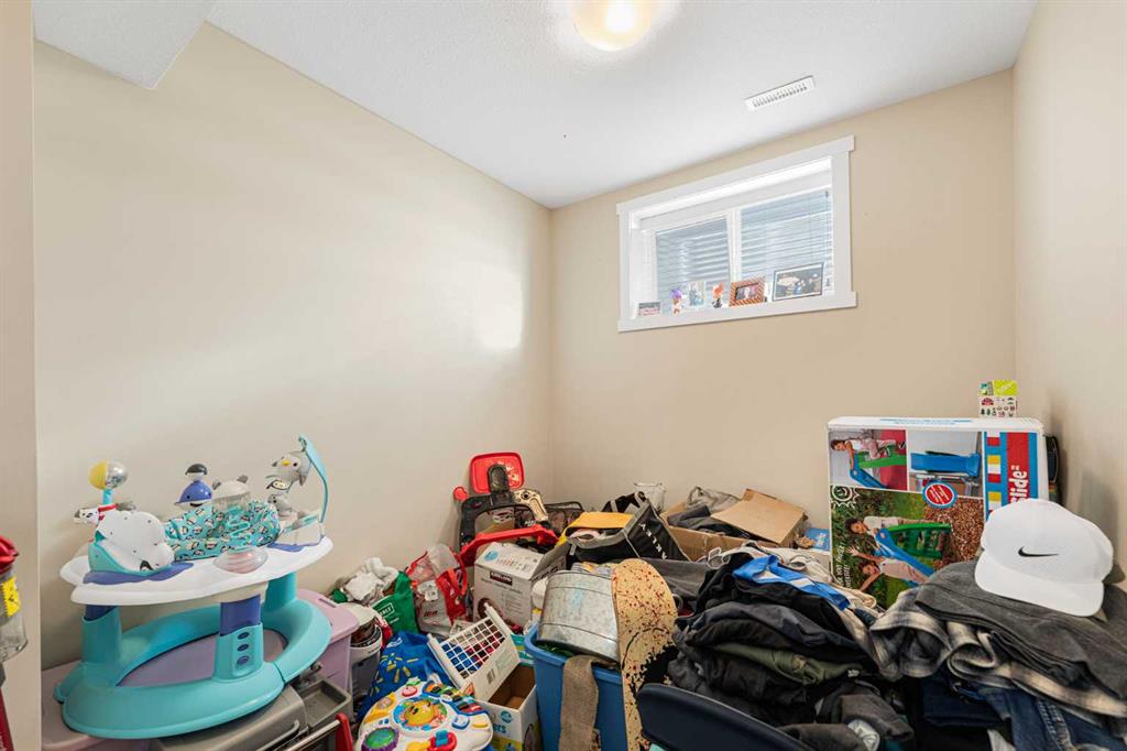 158 Williamstown Close Property Photo 28