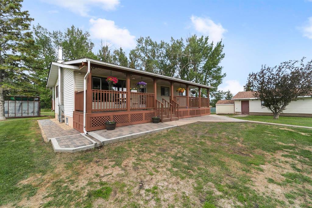 441002 Highway 822 Property Photo 5