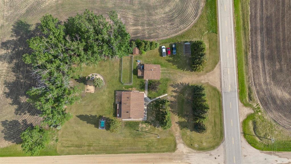 441002 Highway 822 Property Photo 6