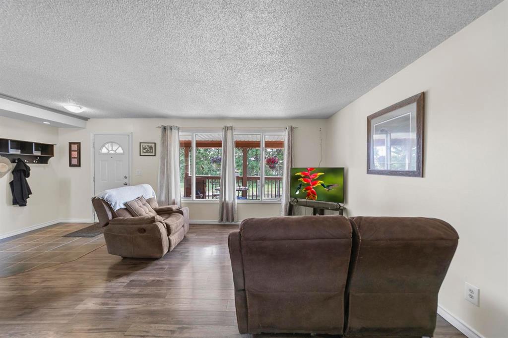 441002 Highway 822 Property Photo 26