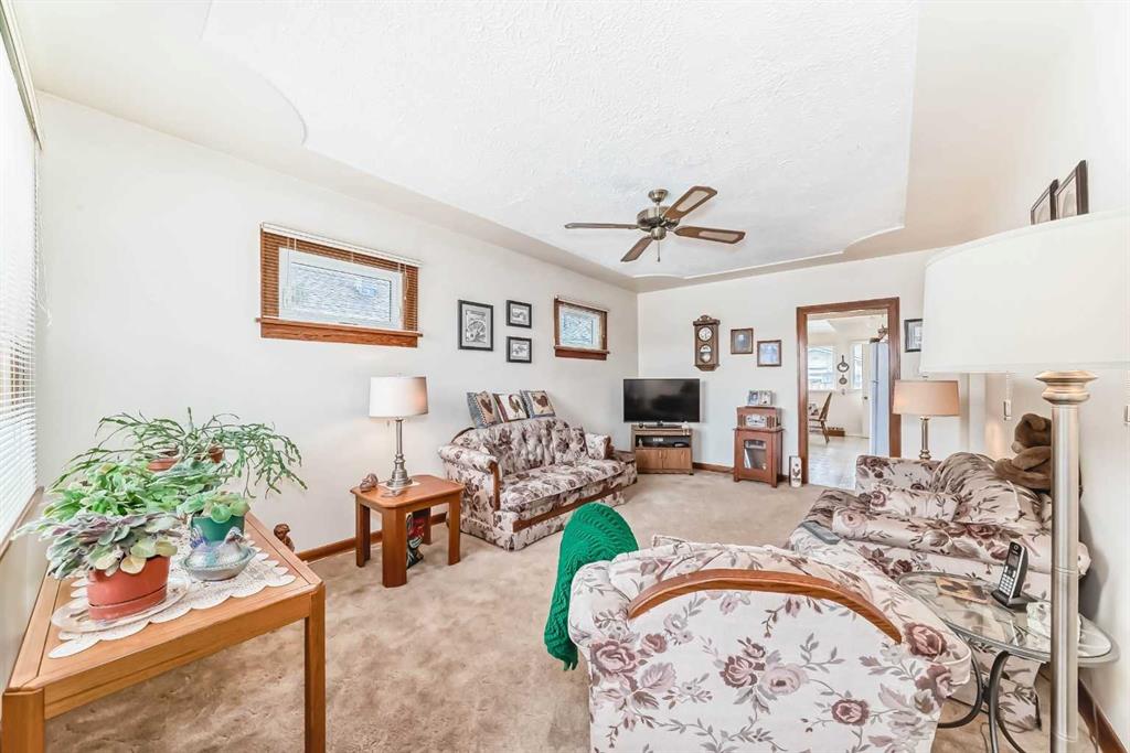 2601 27 Street Property Photo 13