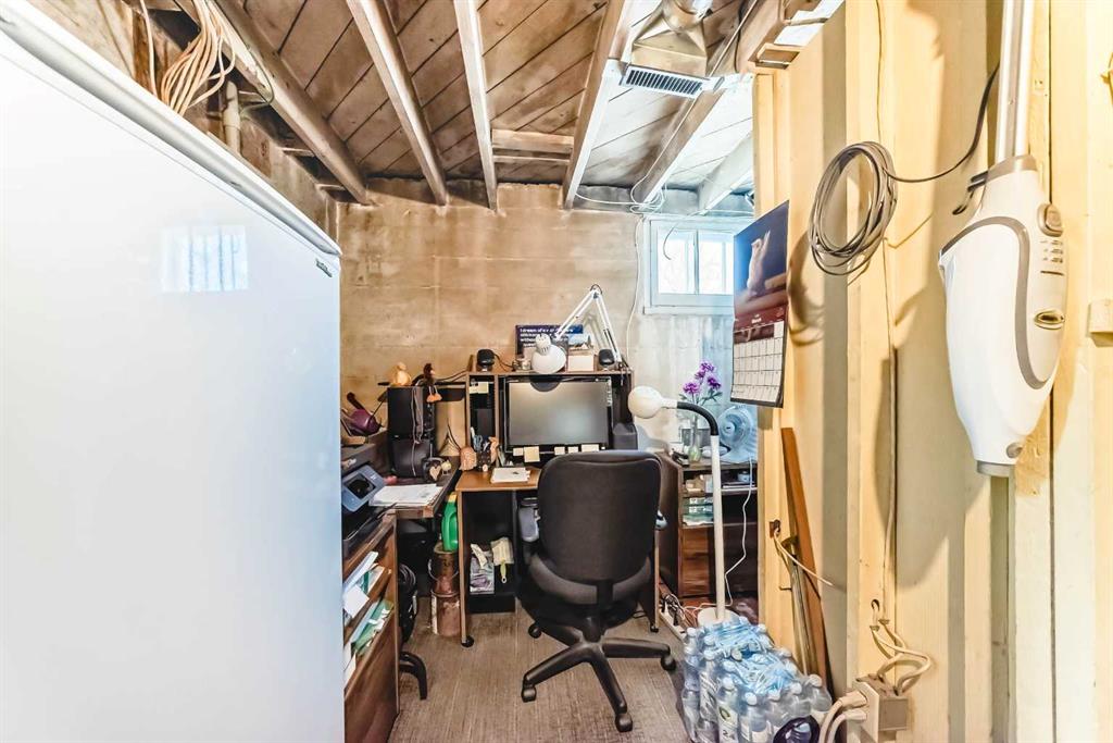 2601 27 Street Property Photo 24