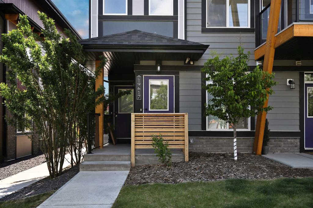19617 45 Street Property Photo 23