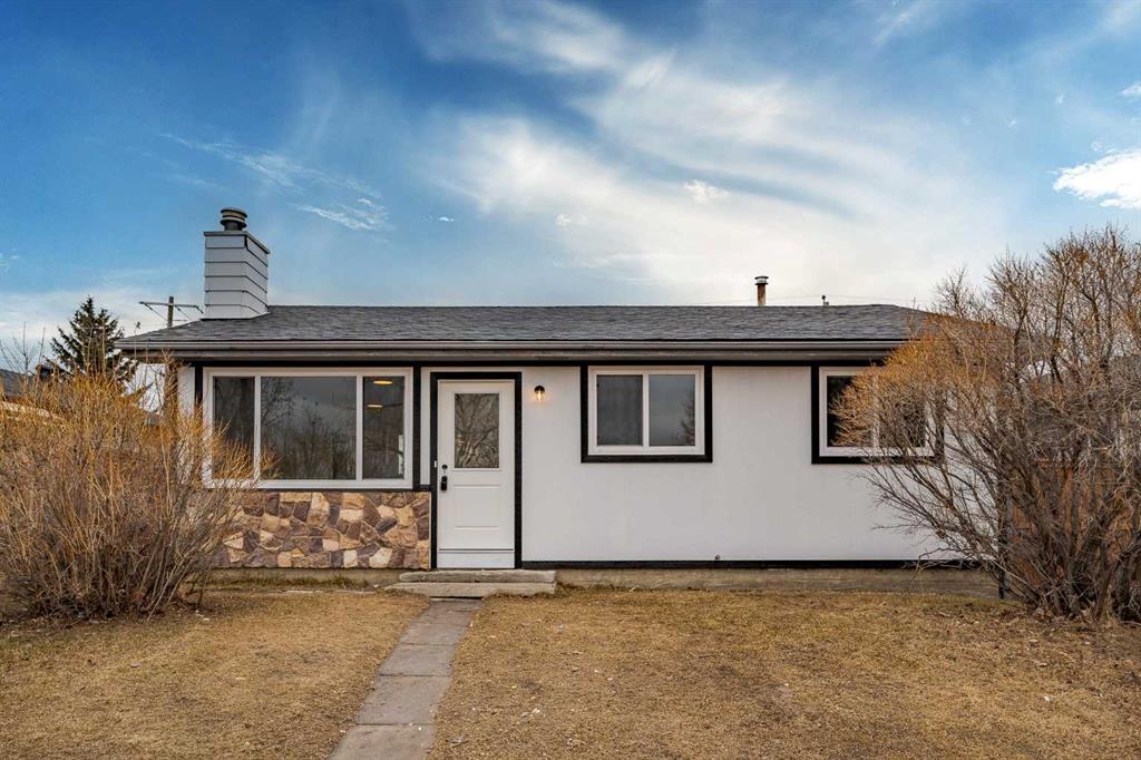 2916 41 Street Property Photo 4