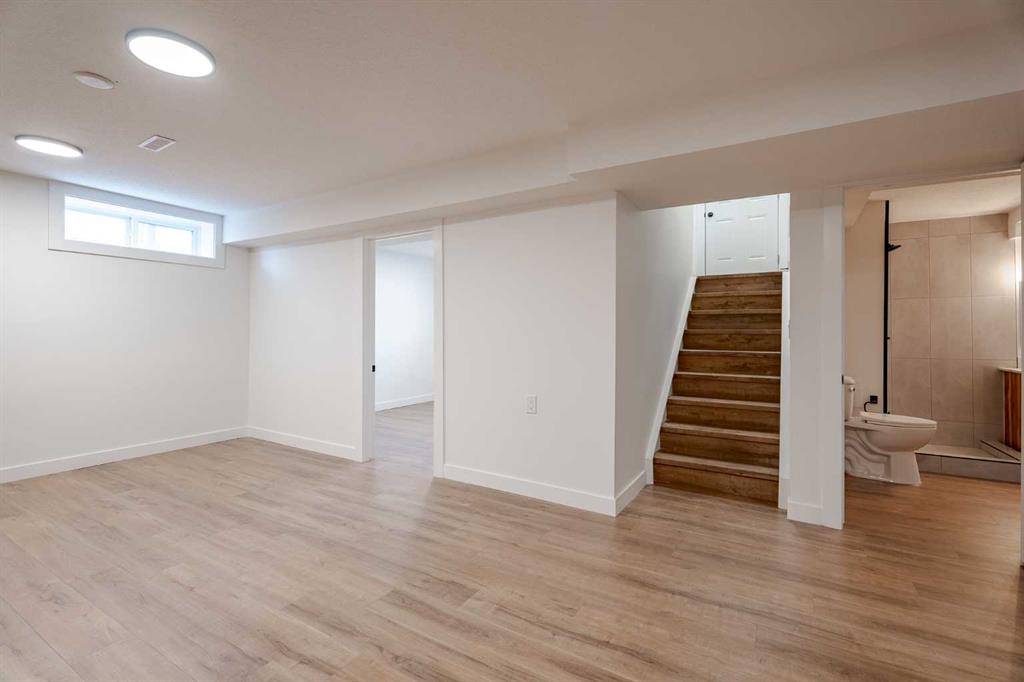 2916 41 Street Property Photo 25