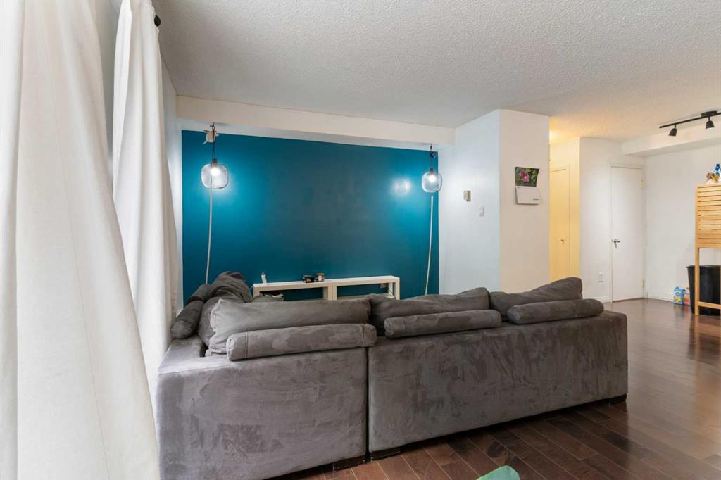 215 25 Avenue 104 Property Photo 10