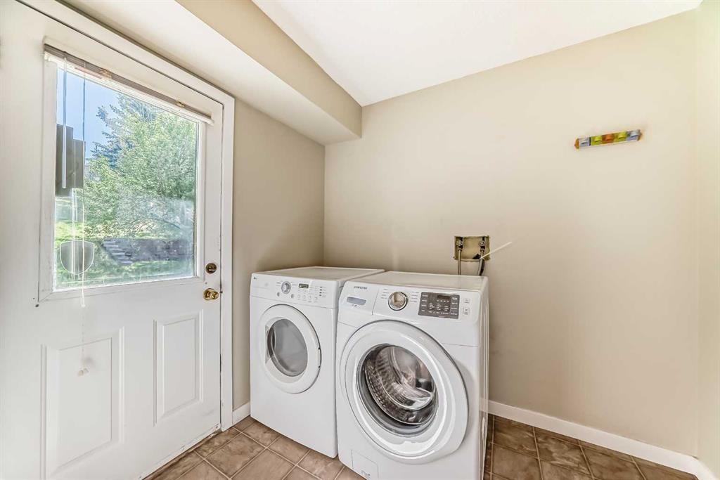 168 Hawksbrow Drive Property Photo 20