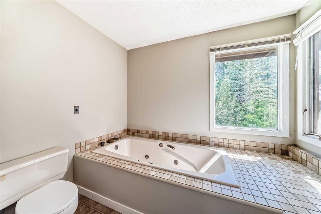 168 Hawksbrow Drive Property Photo 25