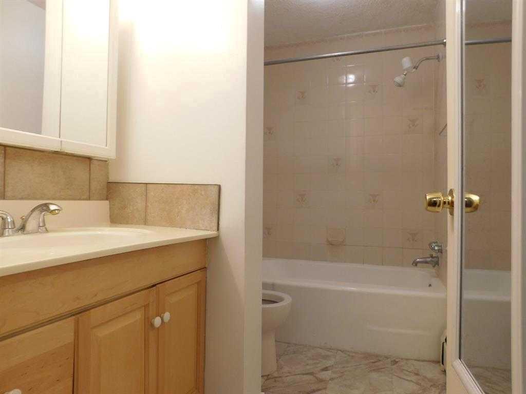 1309 12 Avenue Property Photo 7