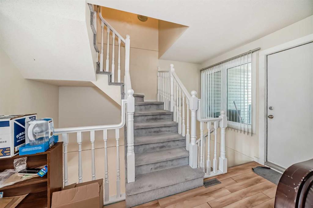 12 Coachway Gardens Property Photo 11