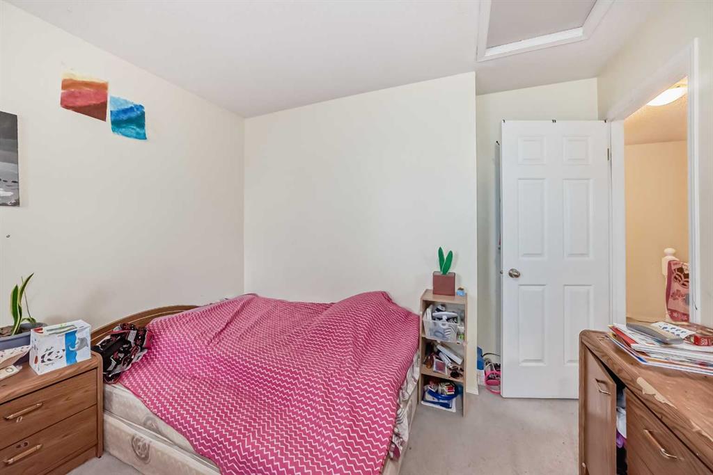 12 Coachway Gardens Property Photo 20