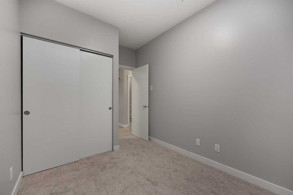93 34 Avenue 309 Property Photo 18