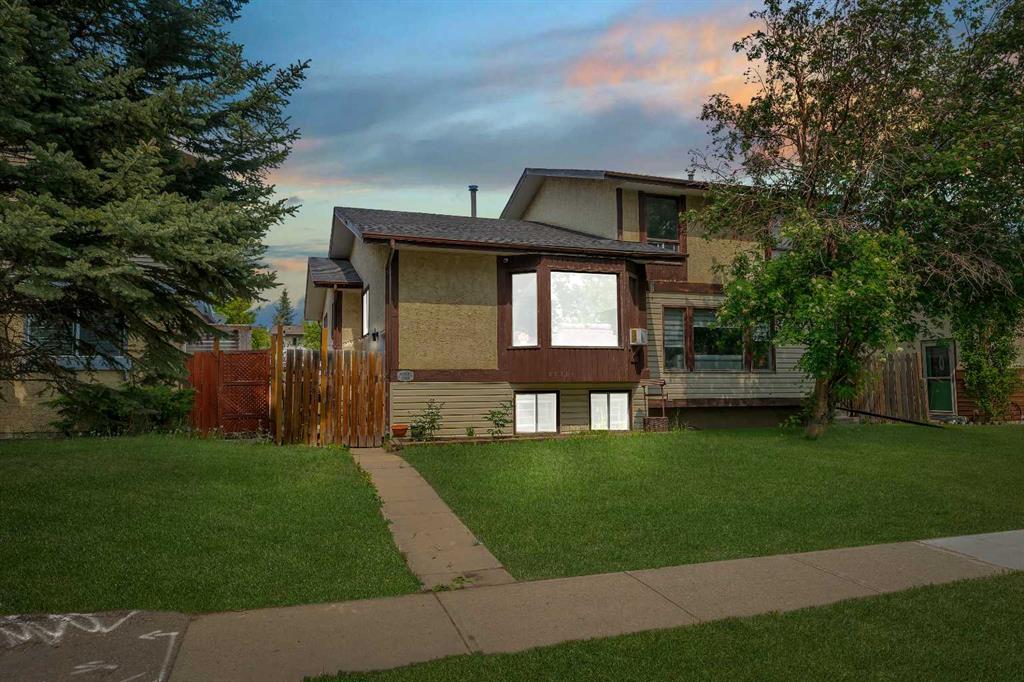 4716a 44 Avenue Property Photo 1