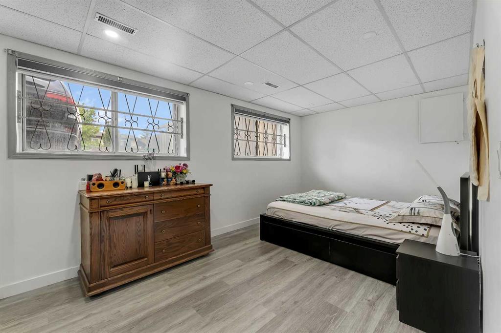 4716a 44 Avenue Property Photo 21