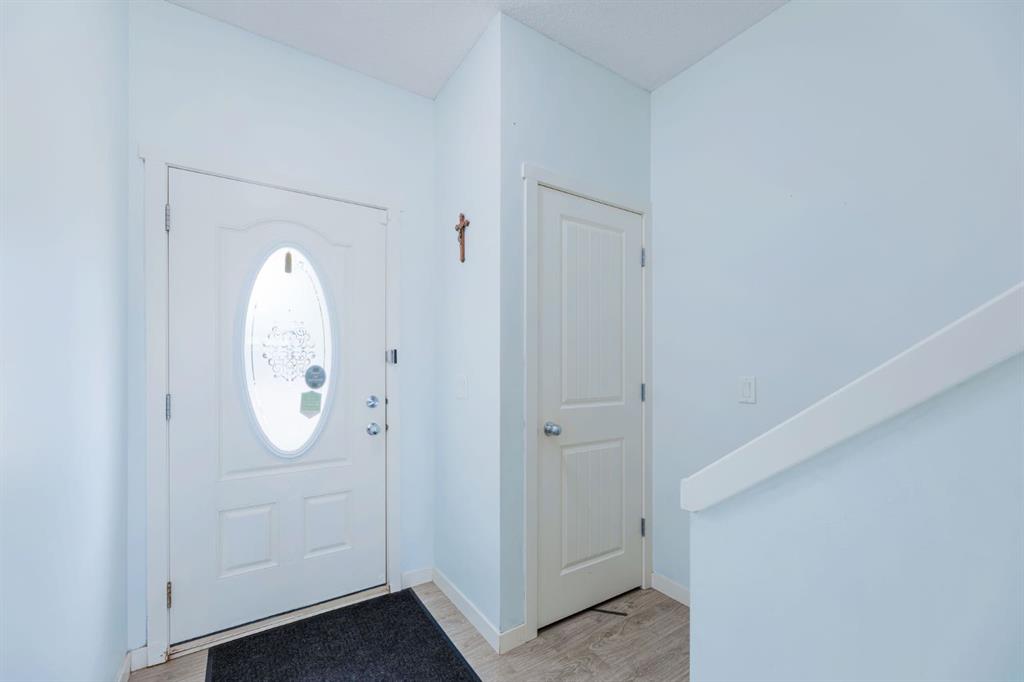 337 Copperpond Landing Property Photo 2