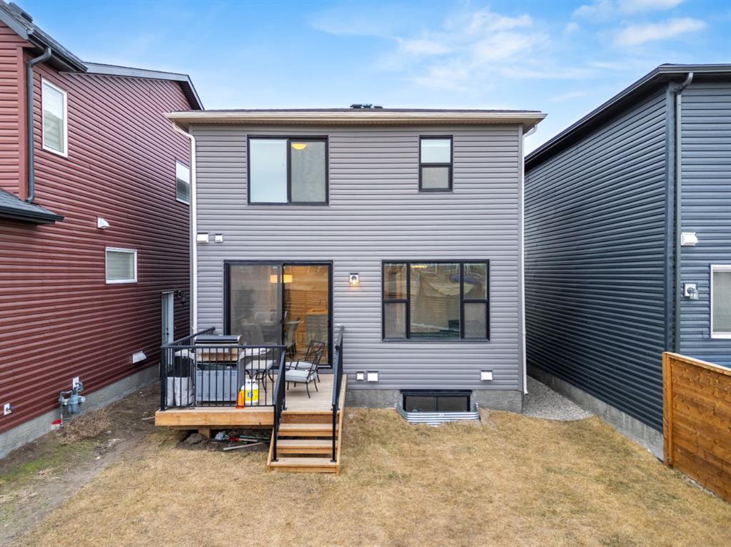 261 Herron Mews Property Photo 2