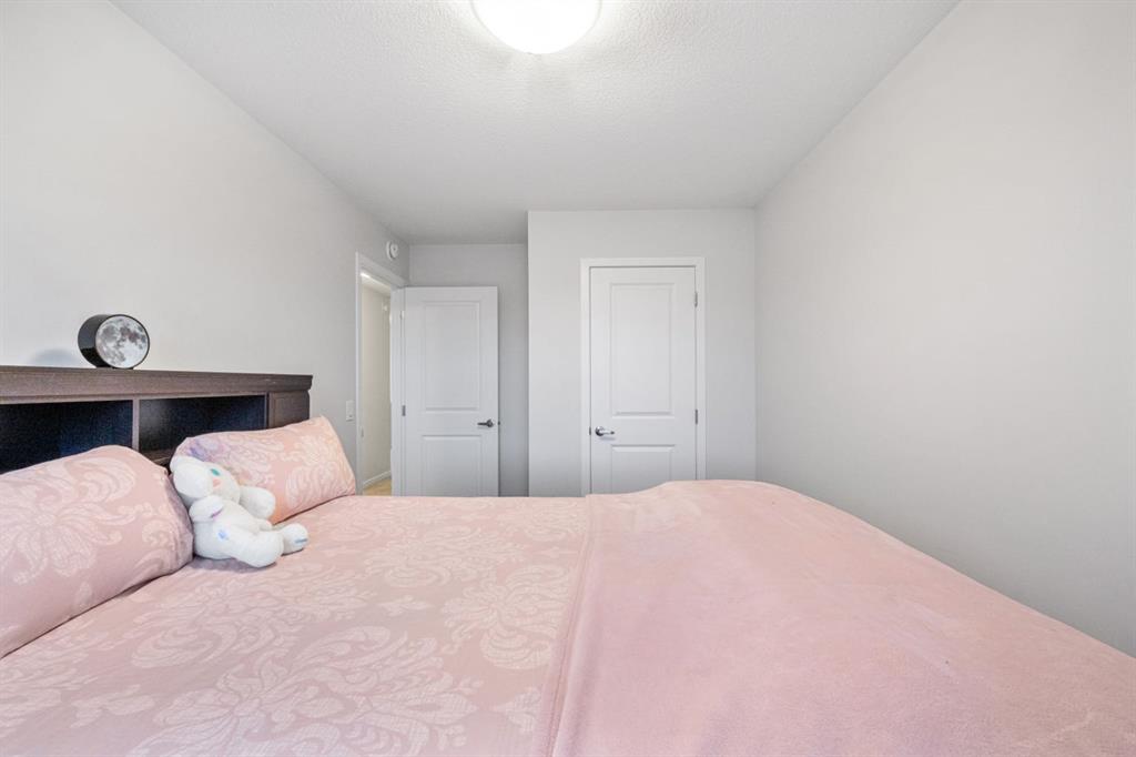 261 Herron Mews Property Photo 22