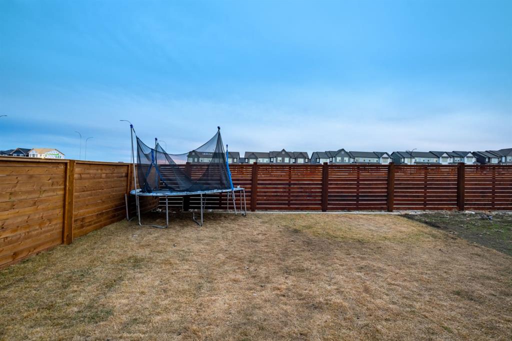 261 Herron Mews Property Photo 40