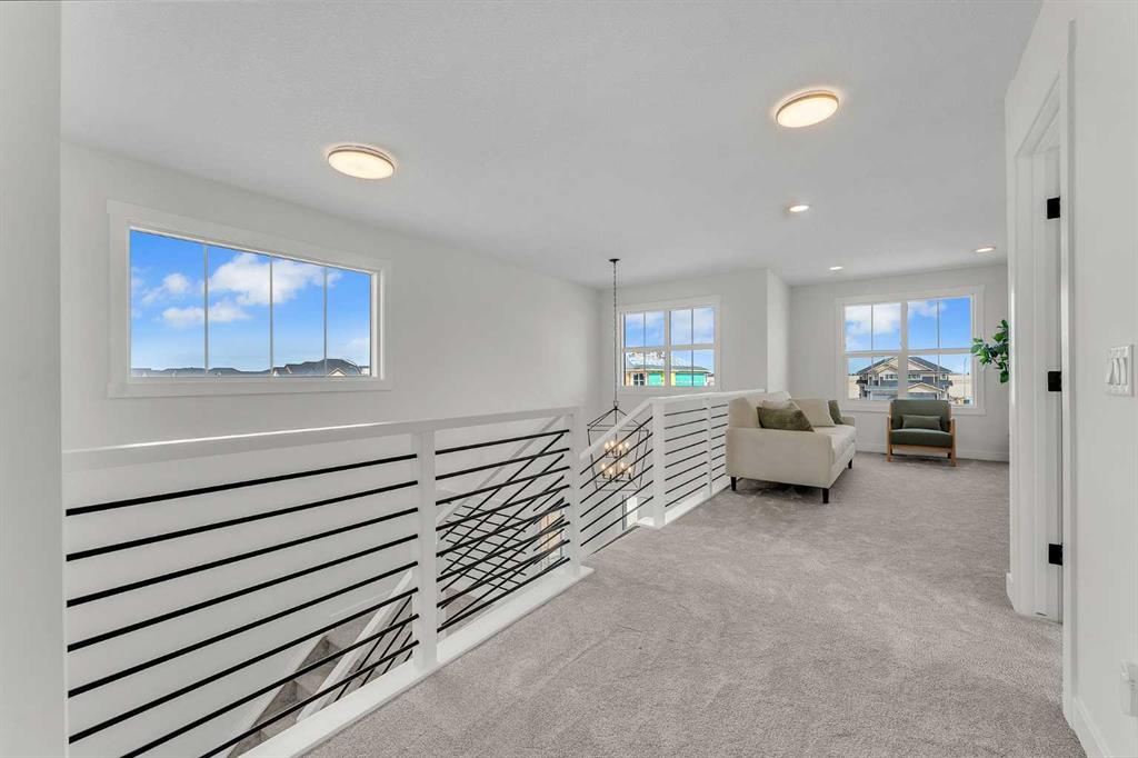 283 Kinniburgh Loop Property Photo 23